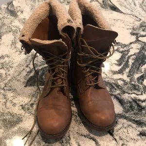 Nature Breeze women’s boots! Trendy fall/winter